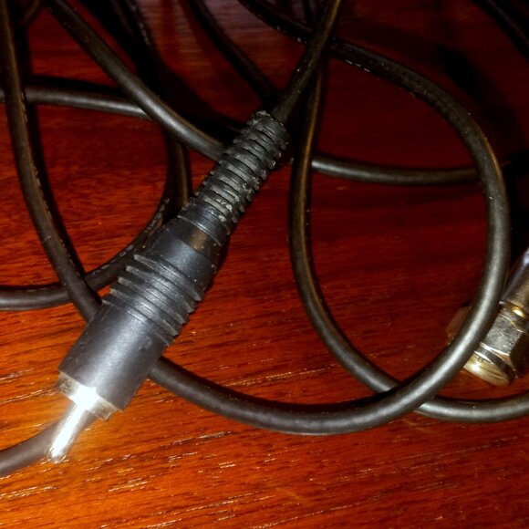 New Condition Authentic Original Nintendo NES RF Adapter Works Well - Picture 4 of 8